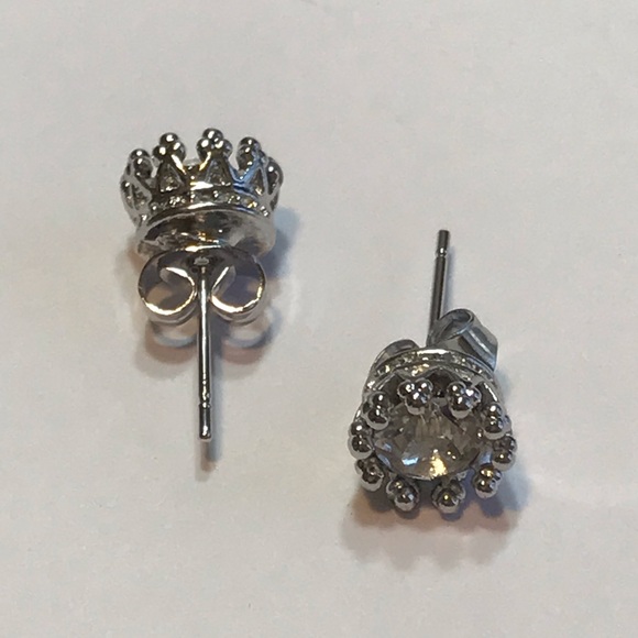 Sparkling Cubic Zirconia Solitaire Crown Studs - Picture 4 of 4
